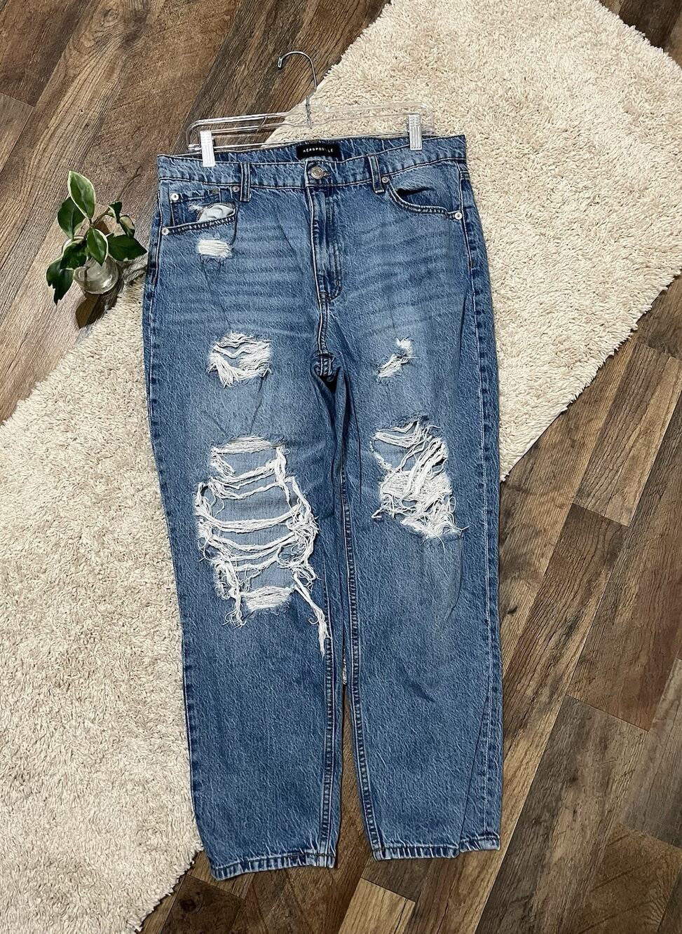 Aeropostale Size 14 Medium Wash Whiskered Distressed Ankle High-Rise Mom Jeans